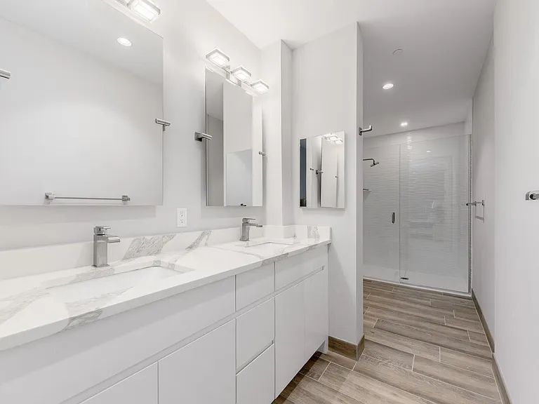41 SW Seminole St #305 — Photo 19