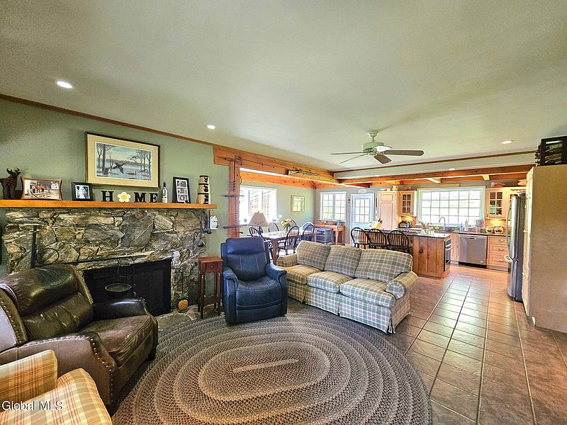 3rd image of 45 Jess Maxon Road