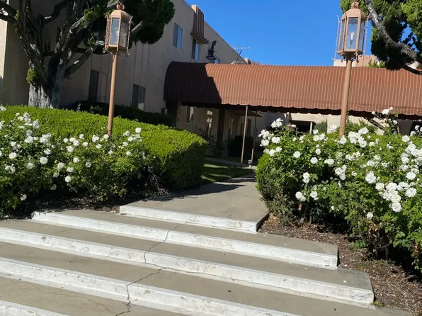 074 - Amber Court Apartments