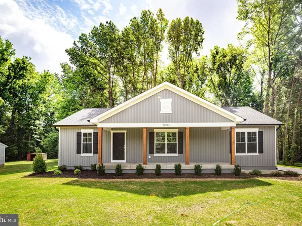 10402 Luther Ln, King George, VA 22485