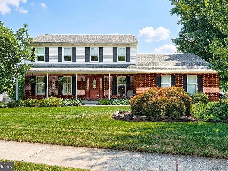 1st image of 2896 Olde Field Dr