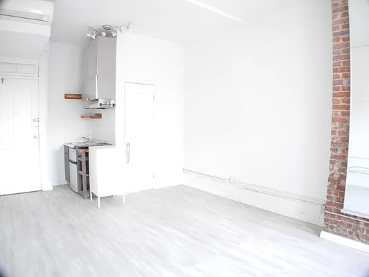 Rented by Beyond Property Group | media 10