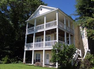 678 Point Harbor Dr, West Point, MS 39773