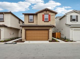 2211 Daisy Dr, Hollister, CA 95023