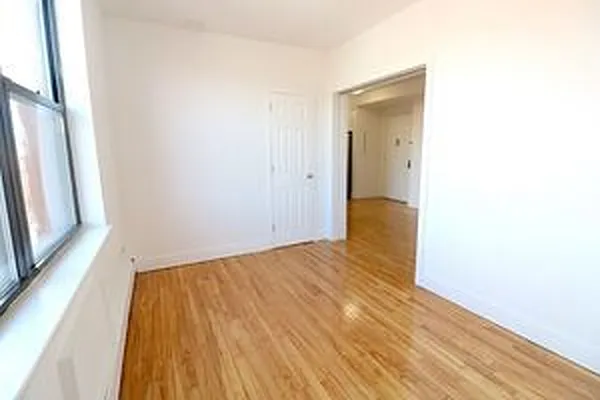 Rented by Compass | media 10