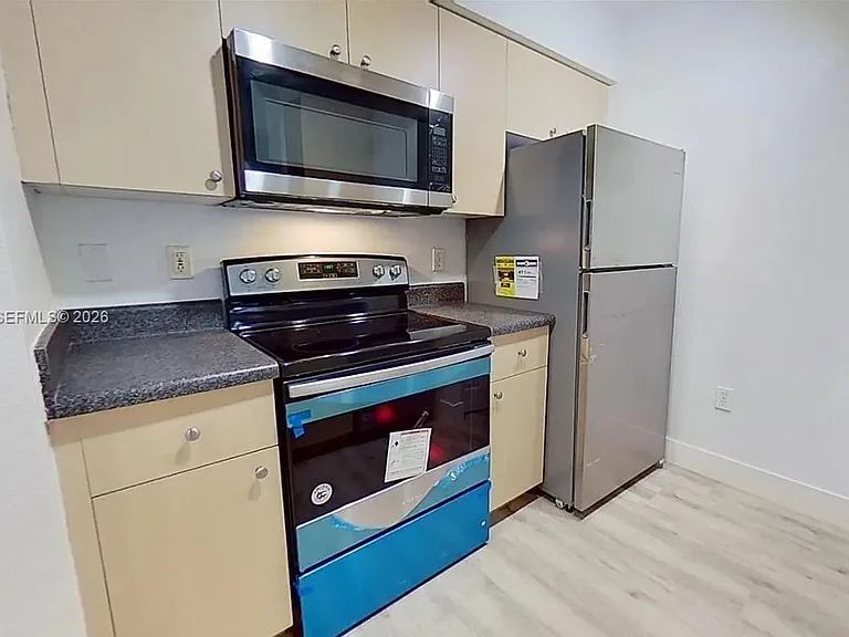 2544 Centergate Dr #303 — Photo 9