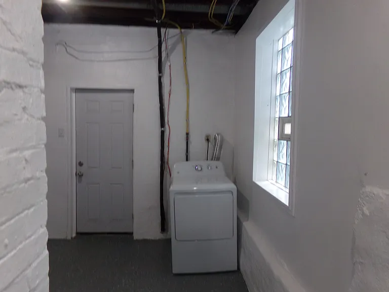 2830 Broadway Ave #2 — Photo 23