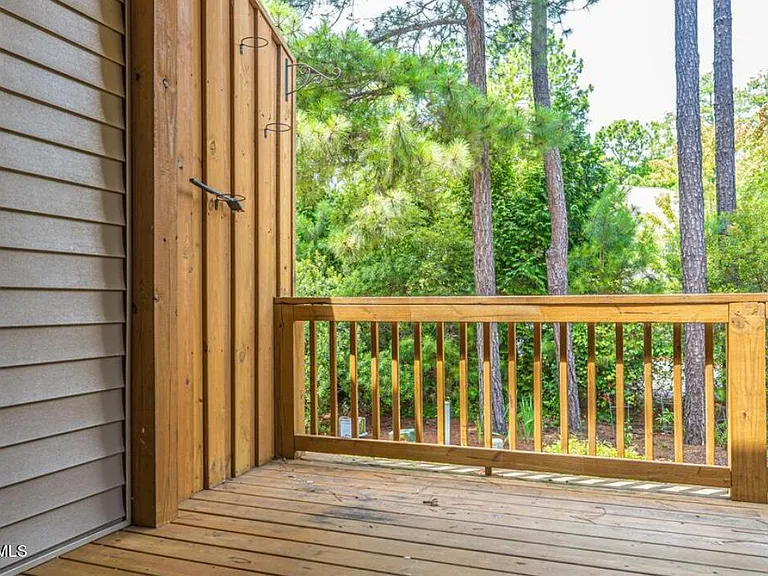 14 Cypress Cir — Photo 35