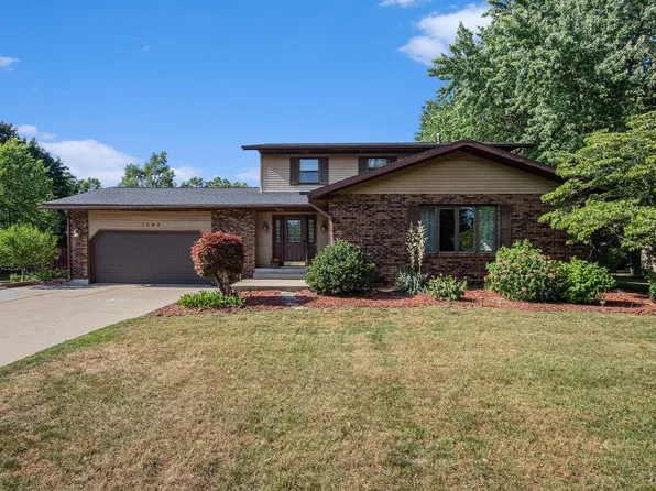 1393 Desmond St, Saint Joseph, MI 49085