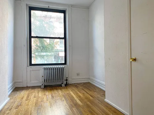 Rented by Ethan Blinder, LREB | media 3