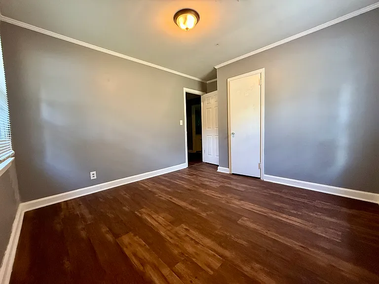 3858 Sherwood Dr — Photo 8