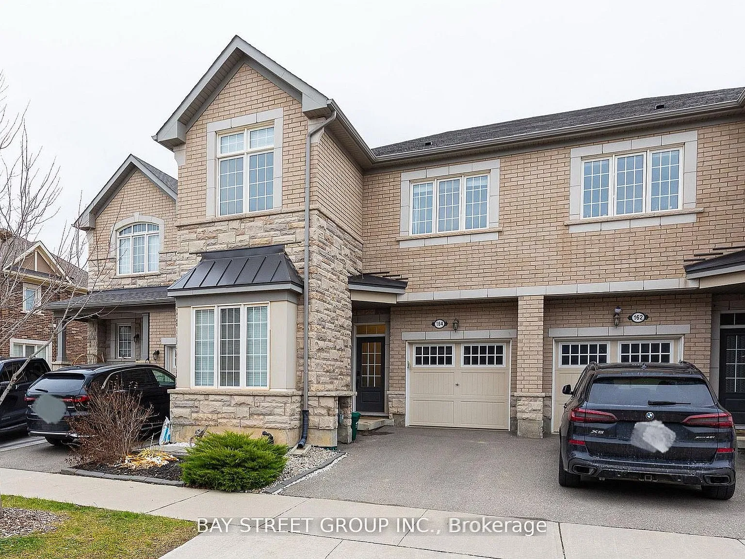 4 bed, $4,000 — Photo 2