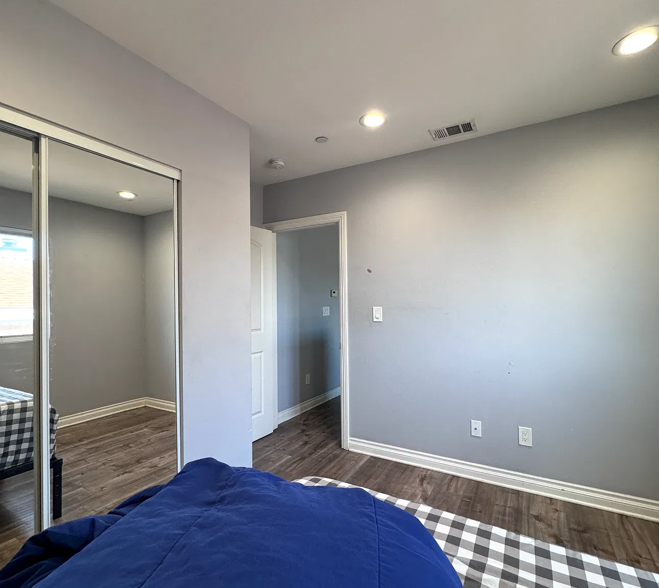 4 bed, $875 — Photo 3