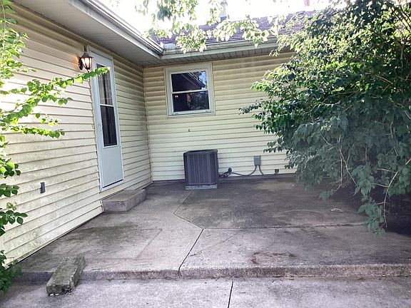 4th image of 76 Mary St