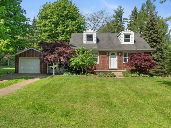 4808 Lakeshore Rd, Lexington, MI 48450