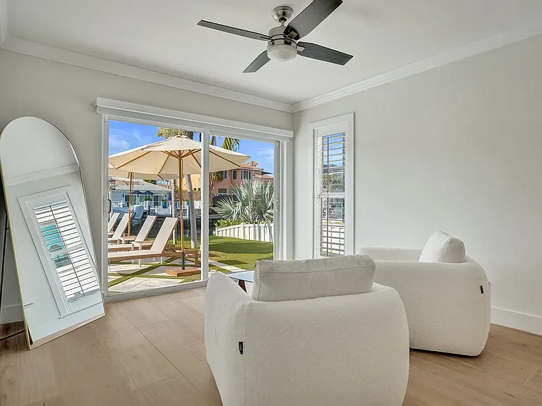 885 Nafa Dr — Photo 56