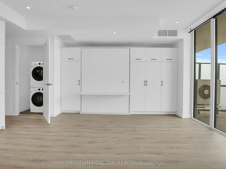 741 King St W #1711 — Photo 16