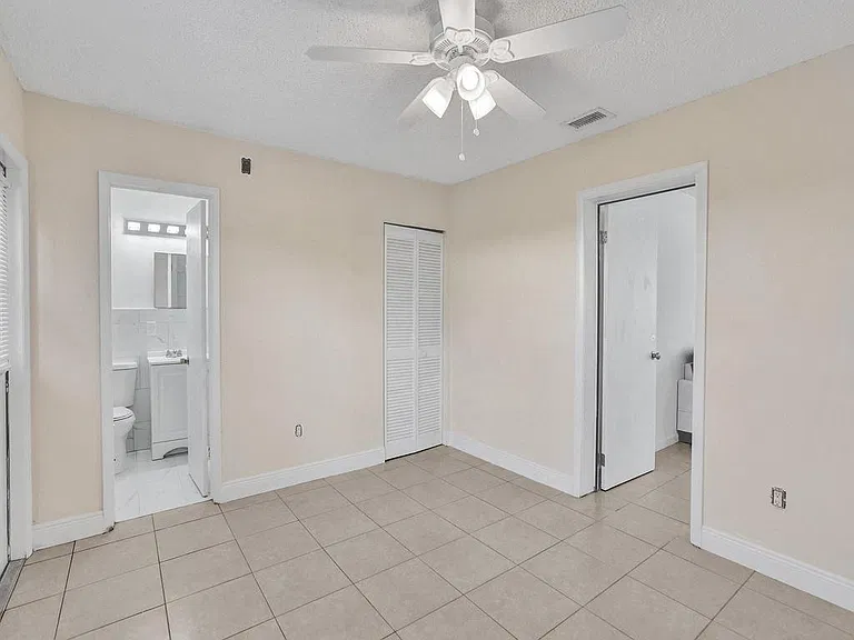 4422 Seagrape Dr #1 — Photo 24