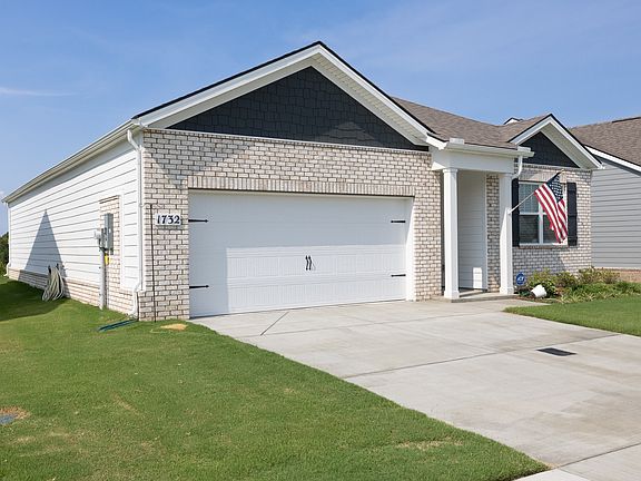 4th image of 1732 Wren Way
