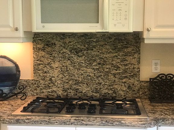 Marble backsplash