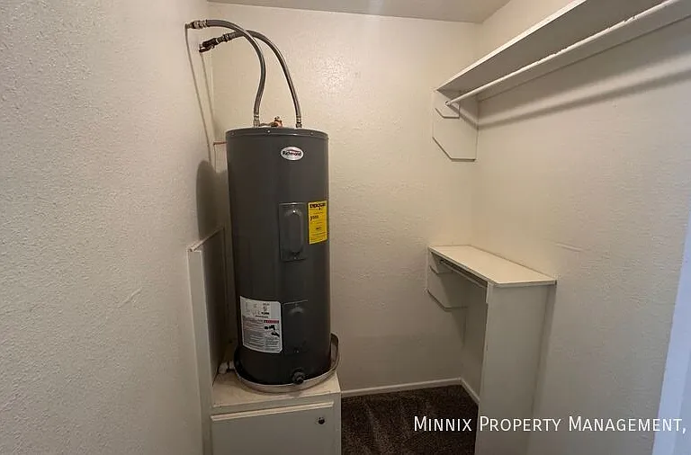 711 S Austin Ave #206 — Photo 14
