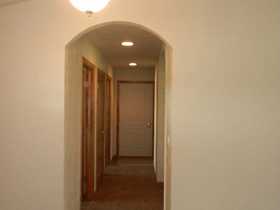 4th image of N9080 Blackoak St