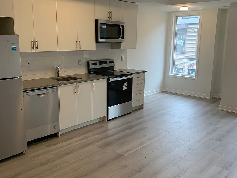 3556 Colonial Dr W #5 — Photo 11
