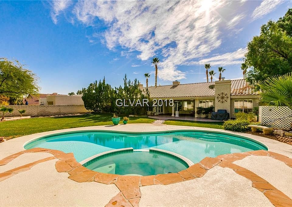 1st image of 7420 Silver Palm Ave