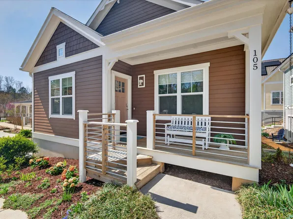 105 Fiori Hill Dr N, Hillsborough, NC 27278