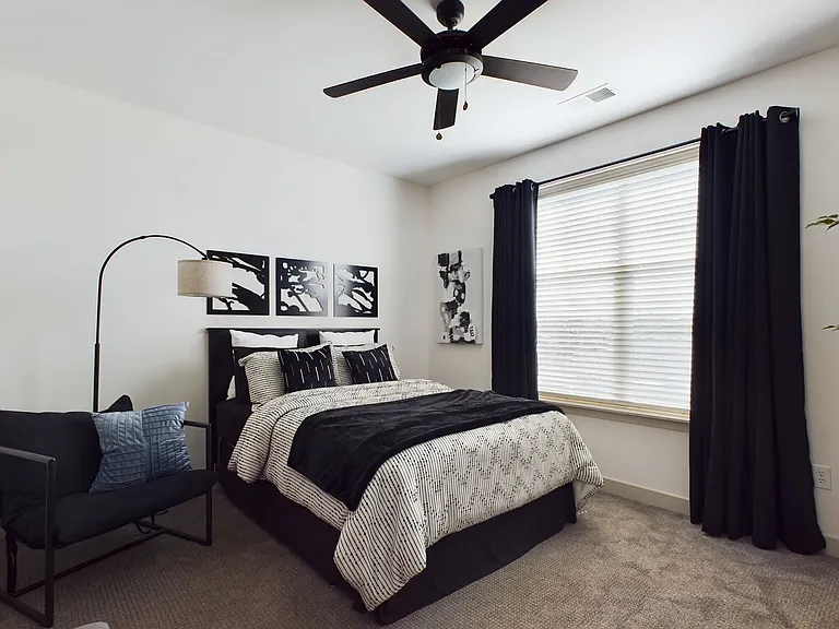 Greenview — Photo 24