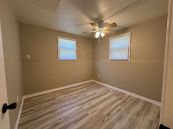 3rd image of 1822 9th Ave S #4
