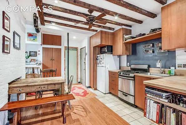 Rented by Compass | media 10