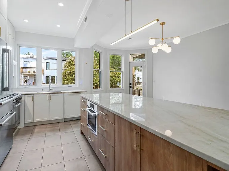 1349 Newton St NW #1 — Photo 12