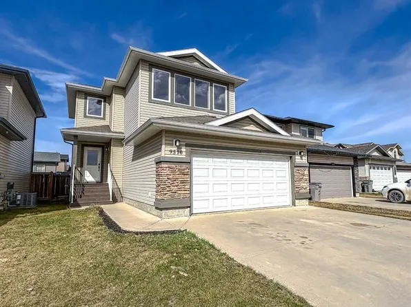 9510 E Willow Dr, Grande Prairie, AB T8X 0G9