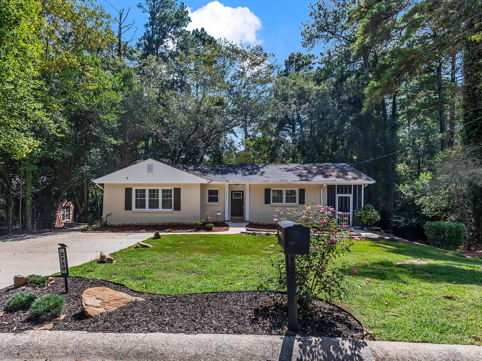 2730 Northwoods Dr S — Photo 1