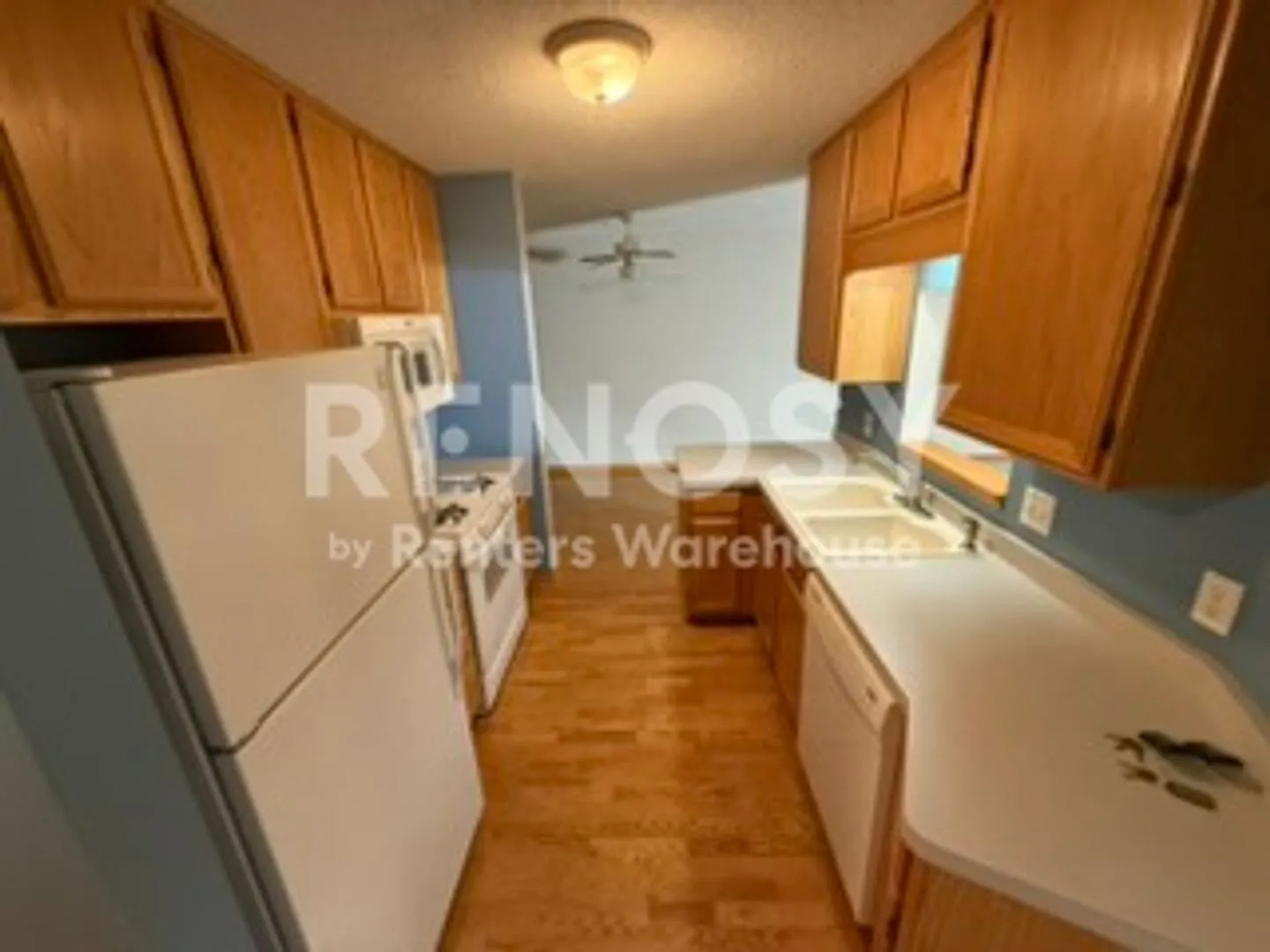 Available October 9th 2 Bedroom 2 Bath Townhouse in Apple Valley — Photo 2