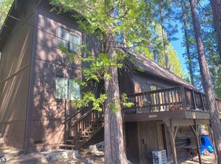 26600 Inyo Dr, Cold Springs, CA 95335