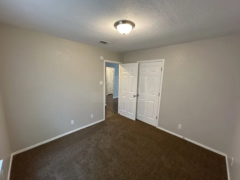 4507 Lonesome Dove Dr — Photo 7