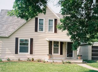 450 Cottonwood St, Bennet, NE 68317