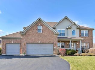 316 Prairie Ridge Dr, Winthrop Harbor, IL 60096