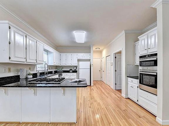 4th image of 6001 Rocky Shoals Ct