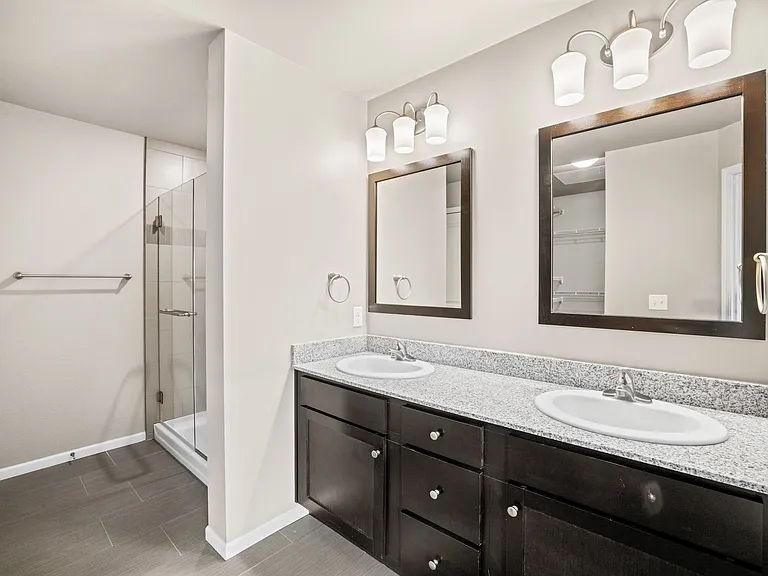 Shadow Crest Townhomes — Photo 32