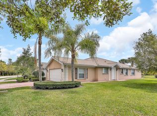 5079 Magnolia Bay Cir, Palm Beach Gardens, FL 33418