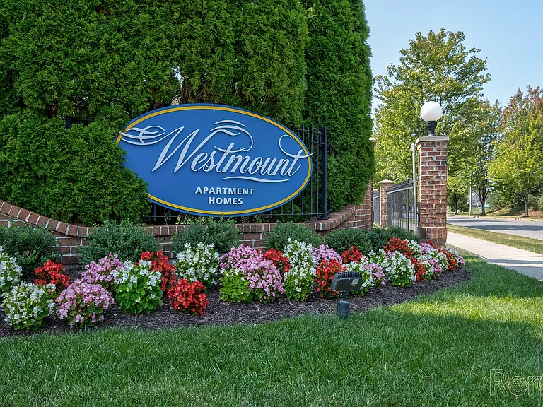 Westmount Apartments — Photo 31