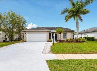7006 42nd Ct E, Sarasota, FL 34243