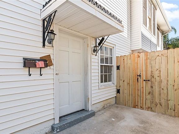 2nd image of 4030 S Galvez St