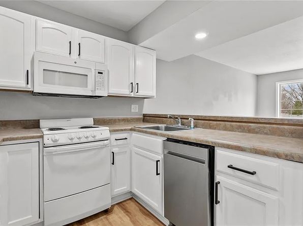 1505 W 25th Ct APT B8