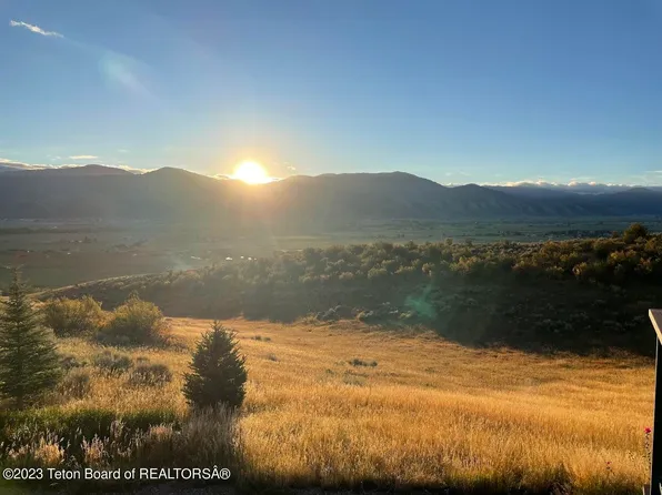573 Richardson Creek Dr, Afton, WY 83110