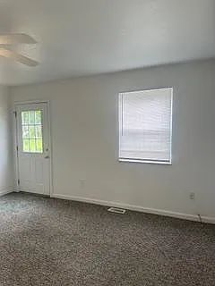 Unit Photo