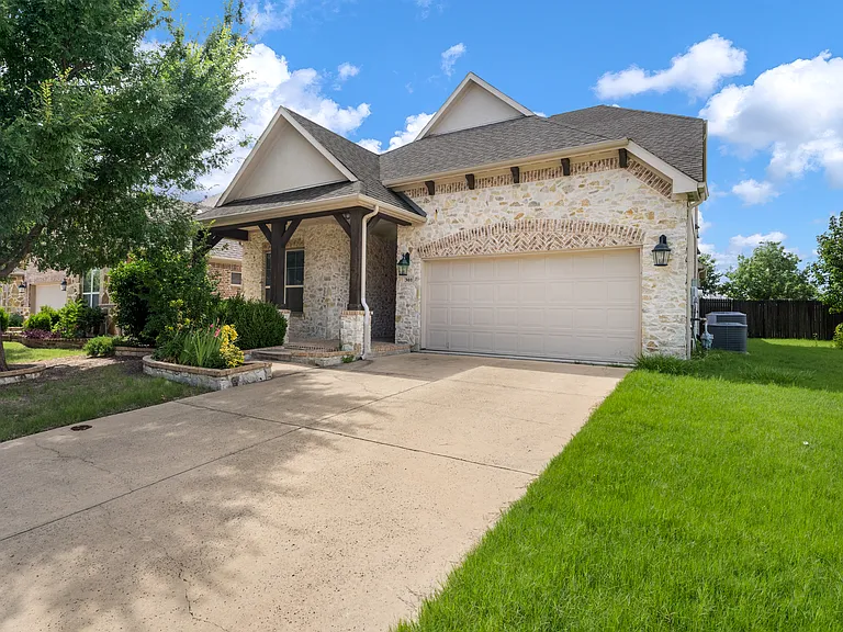 301 Ridgewood Dr — Photo 28